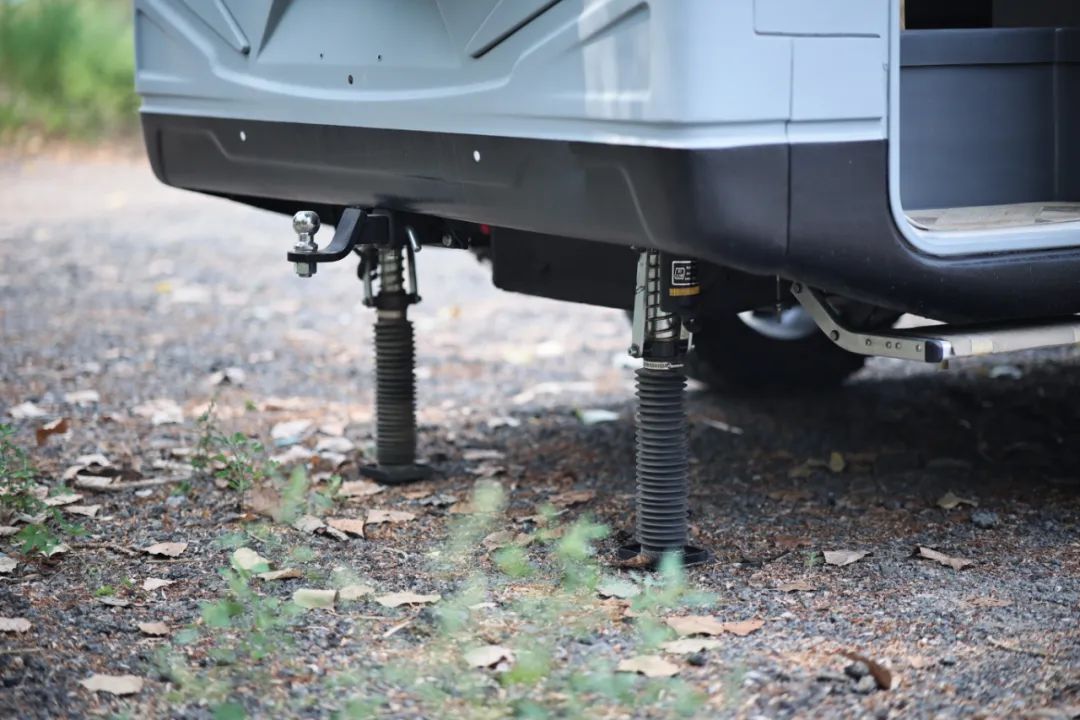 TOD智能四驅(qū) 全車越野套件，這是不是你理想的C型越野房車？